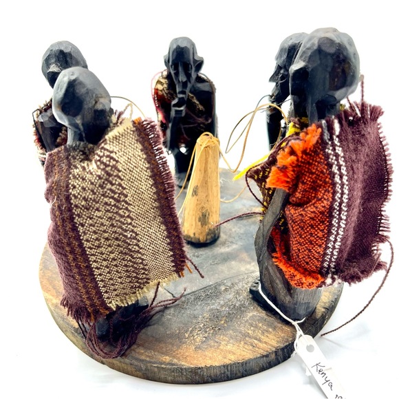 Wooden Hand Carved in Kenya - Picture 2 of 9